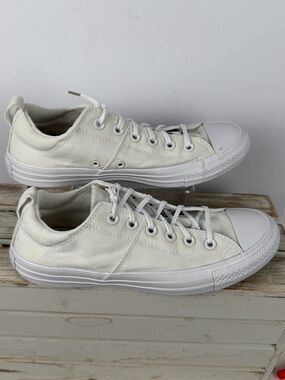 Converse Chuck Taylor All Star sneakers triple-white colorway size 9
